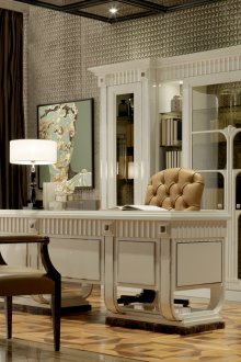 Шкаф в италиански стил