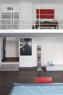 Дуплекс апартамент с ярки акценти