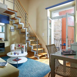 Малък дуплекс апартамент