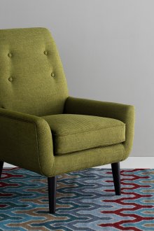 Кресло маслинено зелено в интериора