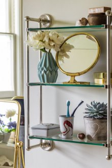 Стенни рафтове за баня