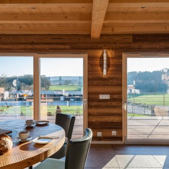 Селски панорамни прозорци