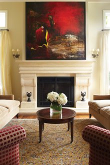 Светла всекидневна в класически стил