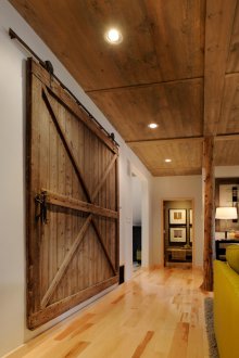 Декоративни колони в стил кънтри