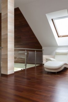 Ламинирана колона във вътрешността