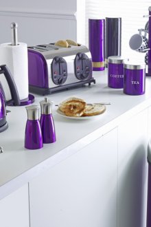 Лилави кухненски аксесоари