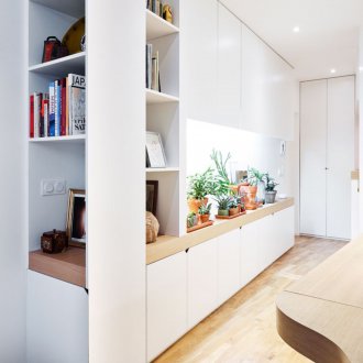 Мебели от бяло арт нуво