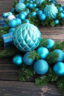 Garland biru Tahun Baru