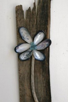 Декоративен панел от дърво и мивка