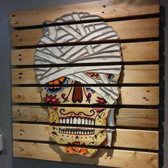 Декоративен дървен панел с резба