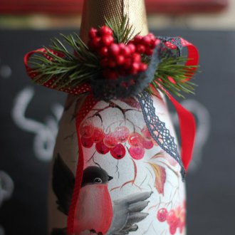 Декупаж бутилки шампанско с бичинки за новата година