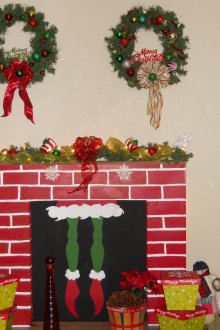 Weihnachtskamin aus dem Kasten mit einem Bild heraus