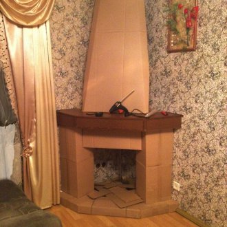 Kamin des neuen Jahres aus dem Eckkasten heraus