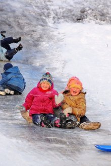 Ледена пързалка