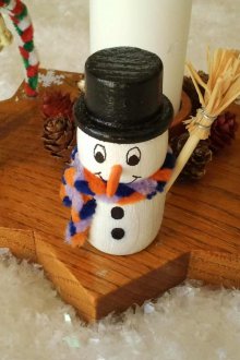 Как да направите снежен човек от дърво