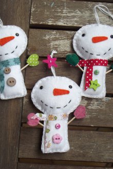 Как да си направите филцов снежен човек