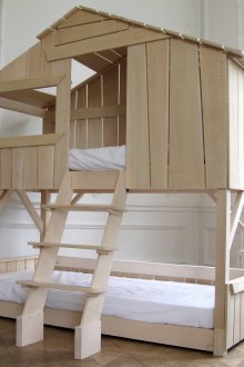 Pembibitan besar-besaran dengan rumah