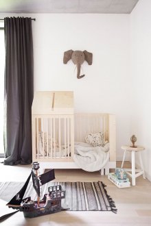 Nursery dari massif dalam gaya moden