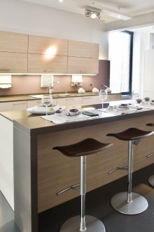 Ванилна кухня в стил минимализъм