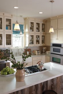 Ванилна цвят модулна кухня