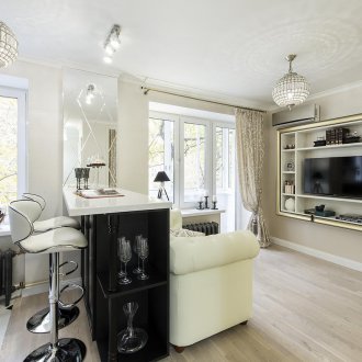 Design of one-room Khrushchev in the neoclassical style