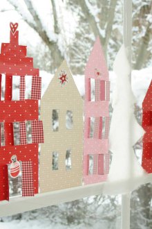 Коледни украси от хартия на прозореца