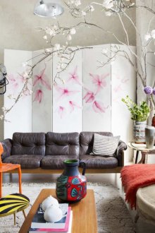 Screen in a studio apartment