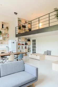 Studio apartment with high ceilings