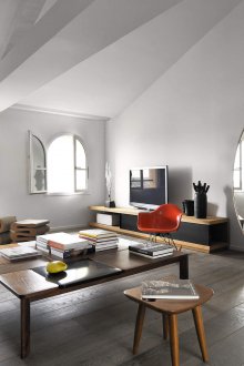 Studio apartment with a mirror