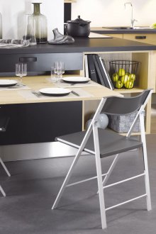 Сгъваема маса за хранене