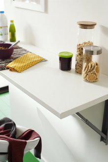 Сгъваема тясна маса