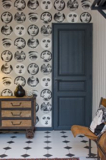 Акцентна стена от останките на тапета