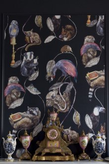 Останките от тапети с щампа в интериора