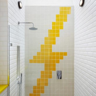 Бяла и жълта баня