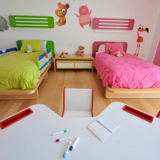 Детска стая за две момичета