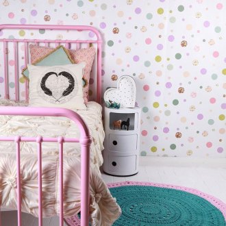 Тапет в детска стая за момиче