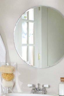 Cermin bilik mandi pusingan