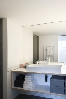 Cermin bilik mandi minimalis