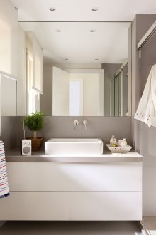 Cermin bilik mandi Art Nouveau