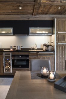 Кухня от масивно дърво