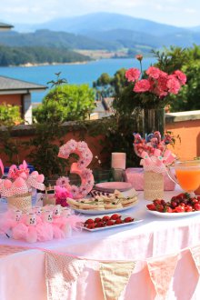 Making a children's birthday in summer