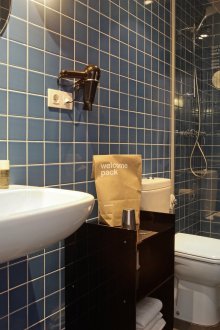 Комбинирано синьо за баня