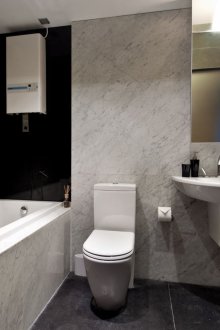 Мраморна комбинирана баня