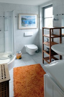 Комбинирана баня с прозорец