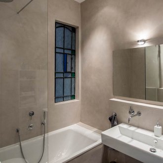 Обща баня с мазилка