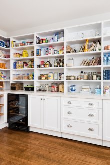 Ъглов килер дизайн