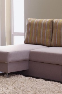 거실의 모듈식 컨버터블 소파