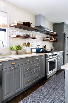 Дизайн на кухня с плочки 2019