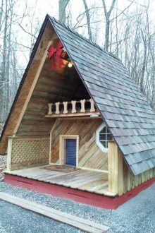 Кутия за кучета под формата на къща