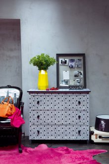 Самозалепващ се филм с шарка